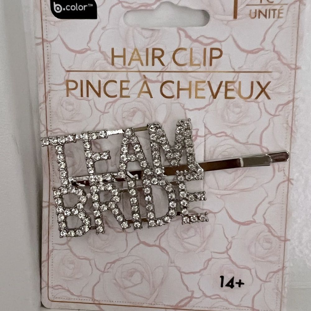 NEW rhinestone TEAM BRIDE hair clip